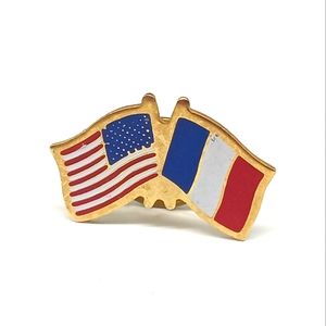 Usa and France Flag Lapel hat pin vintage pins gold tone metal